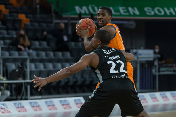 并非职业生 并非职业生