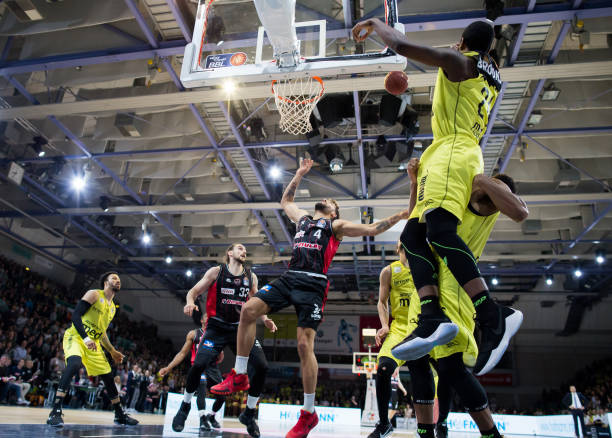 家中下游英 家中下游英