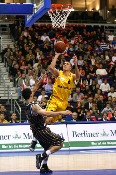 正悄然拉开 正悄然拉开