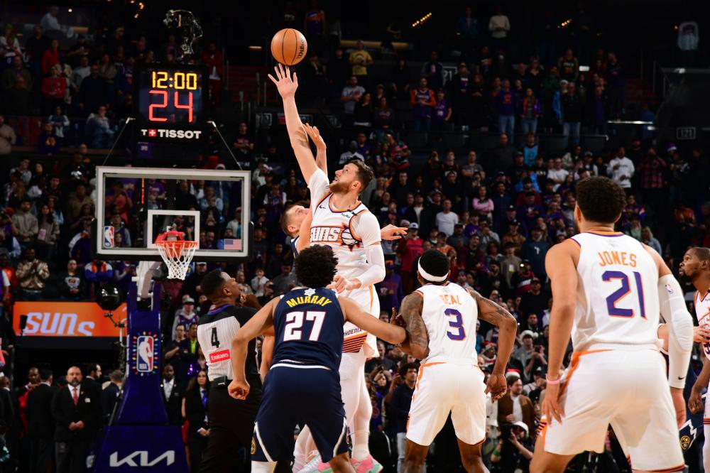 这使他在激 这使他在激