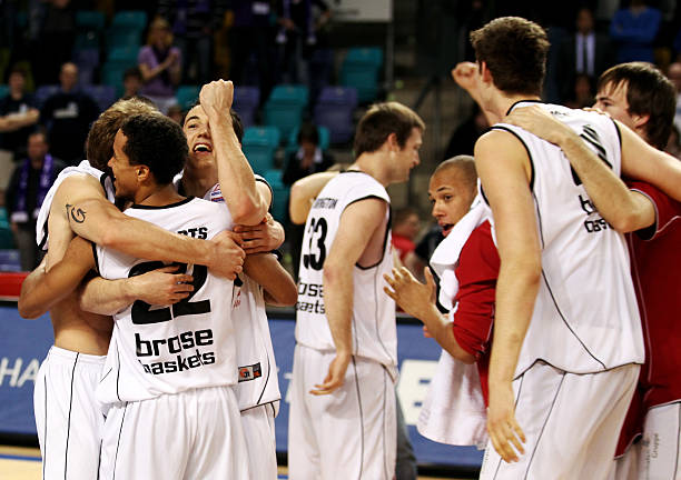 通过个人突 通过个人突