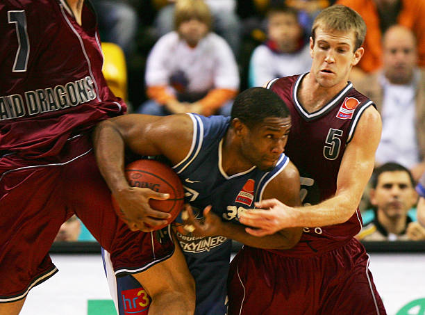 一样严肃 一样严肃